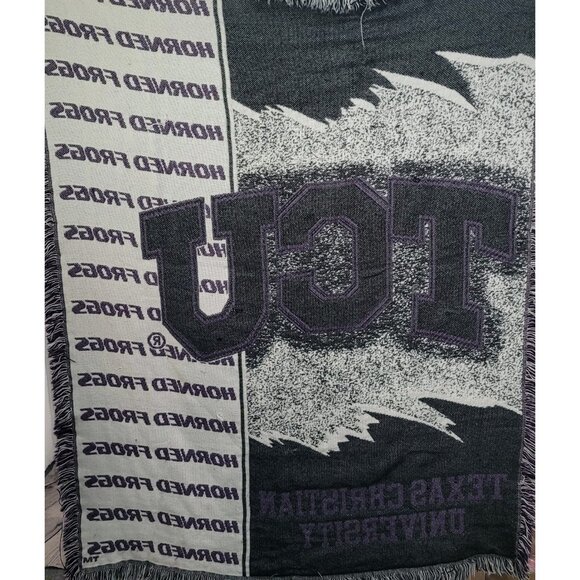 TCU Texas Christian University Purple Black Horned Frogs Throw Blanket 54x41" - Picture 2 of 9